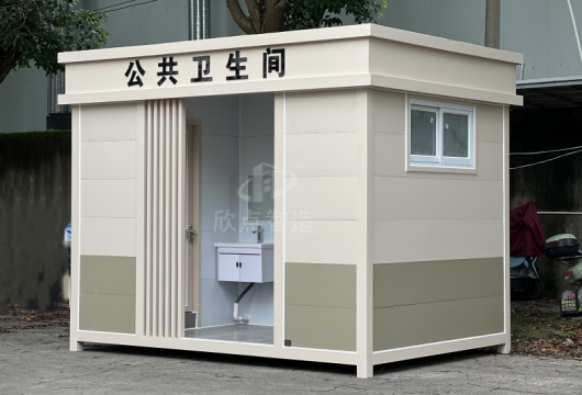 外觀看著那么小的廁所，里面竟然那么大的空間？??！